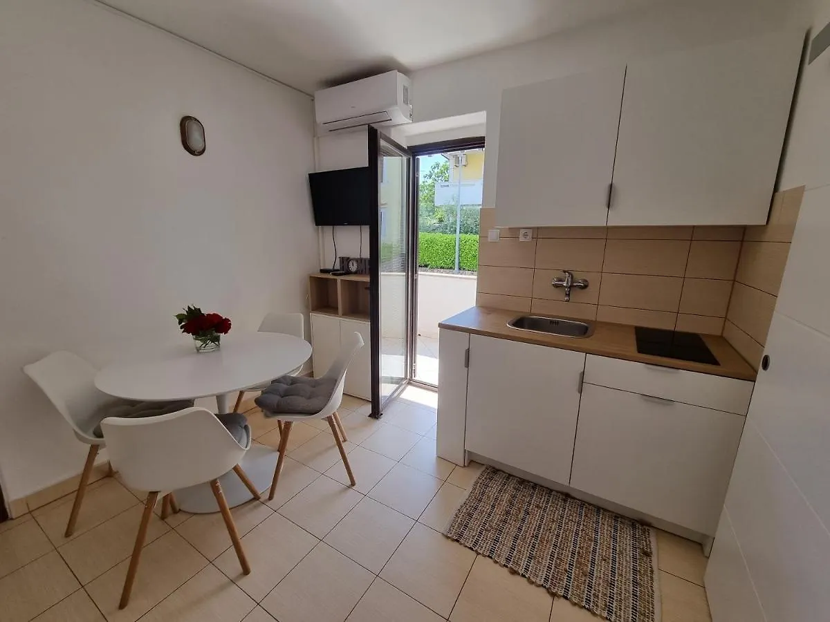 Apartment Marina Porat