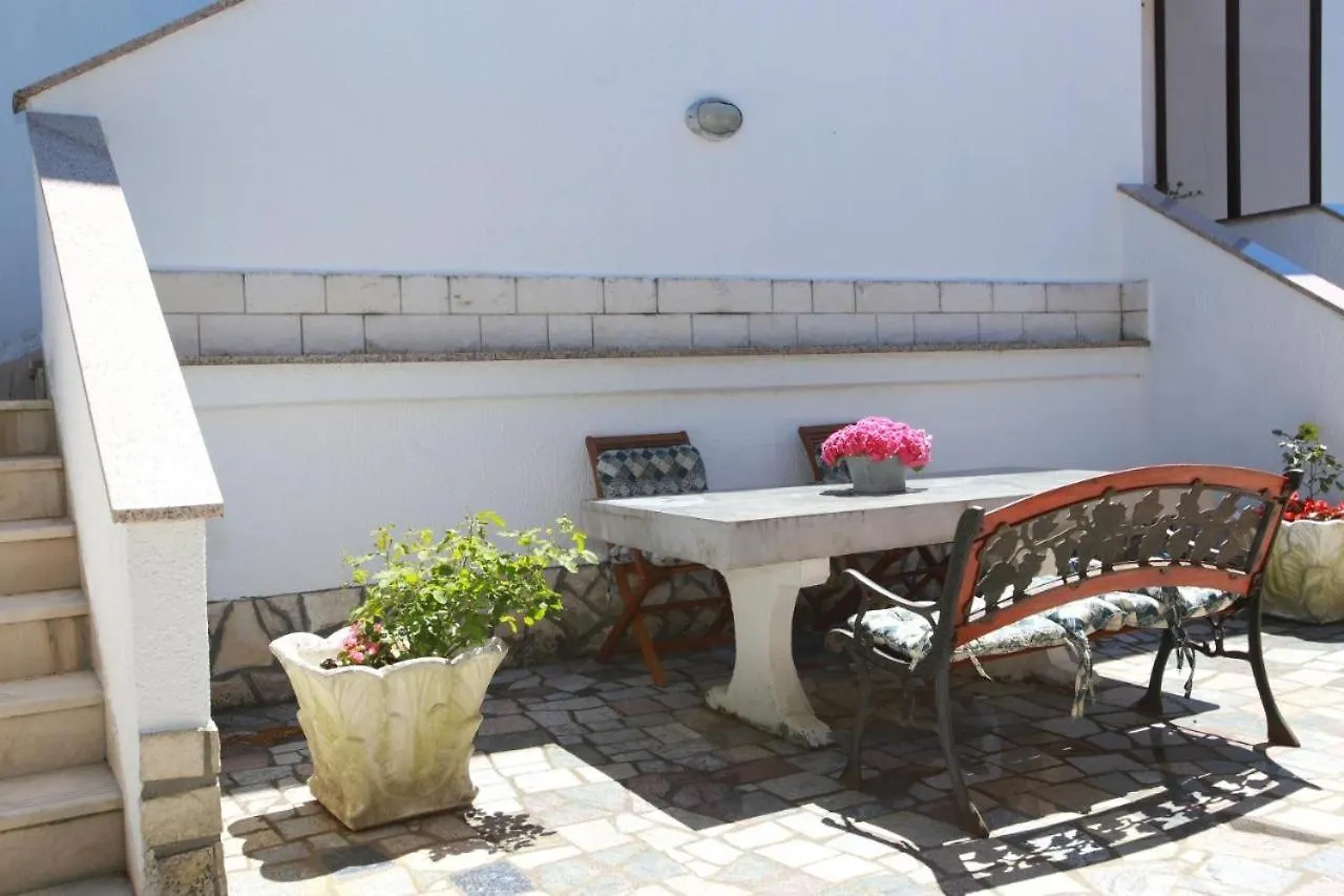 Apartment Marina Porat 0*,