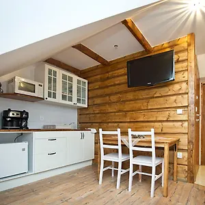 Apartman Bajkowy & Dwupoziomowy Krzesany Lengyelország