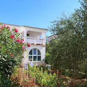  Apartman Lidija By Interhome Horvátország